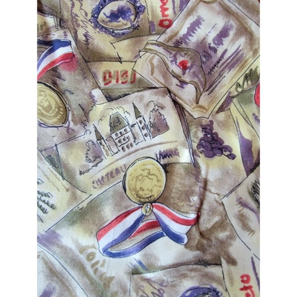 Le Chateau a Nacy original for free spirit fabric red white and blue medals 5 yd - Picture 3 of 6